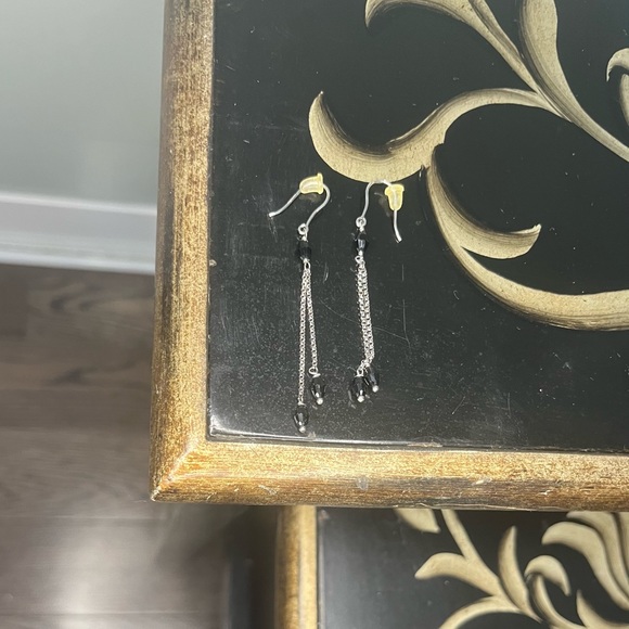 Dangle earrings - Picture 3 of 3